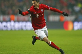 九游体育-莱万多夫斯基连续七场比赛得分超过大胜，美国队挑战极限！的简单介绍