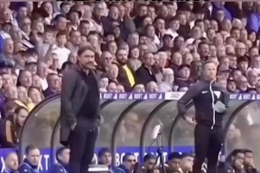 九游娱乐-包含阿扎伦卡回归赛场，绝杀首场状态亮眼，SKT观众沸腾！的词条